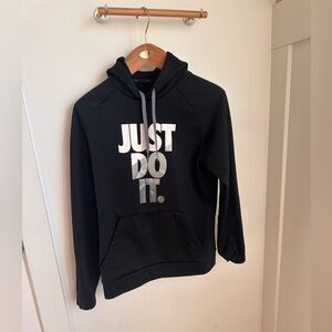 Boys med Nike just do it hoodie